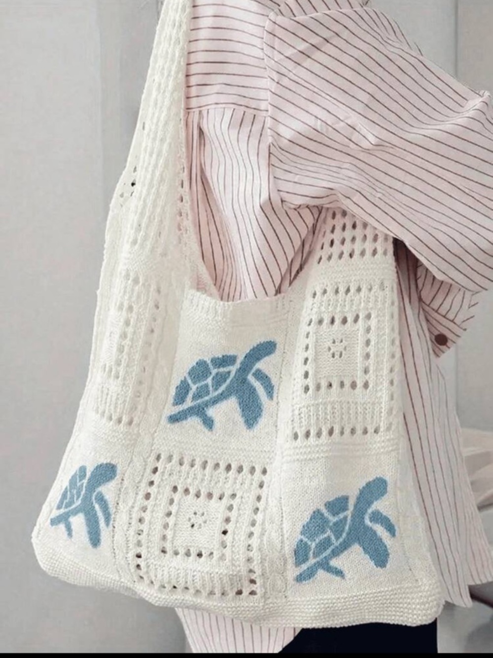New Crochet tote bag with turtle print